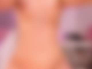 elara-vee's Live Sex Cam Show
