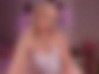 elara-vee's Live Sex Cam Show