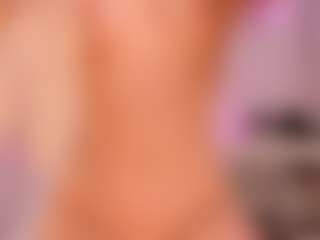 elara-vee's Live Sex Cam Show