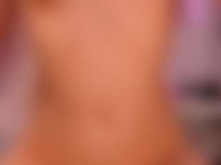 elara-vee's Live Sex Cam Show