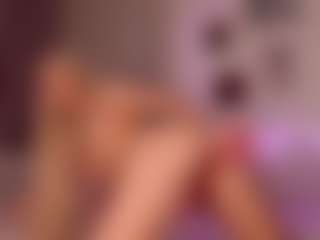elara-vee's Live Sex Cam Show