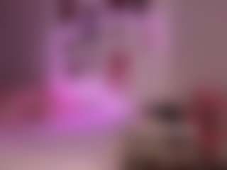 elara-vee's Live Sex Cam Show
