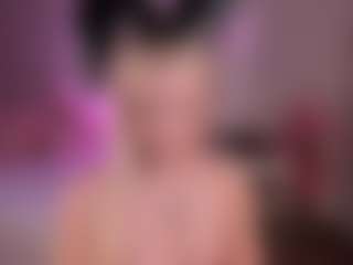 elara-vee's Live Sex Cam Show