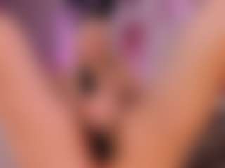 elara-vee's Live Sex Cam Show