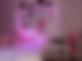 elara-vee's Live Sex Cam Show