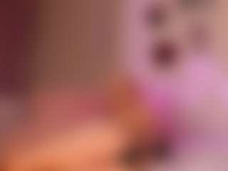 elara-vee's Live Sex Cam Show