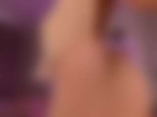 elara-vee's Live Sex Cam Show