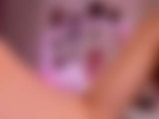 elara-vee's Live Sex Cam Show