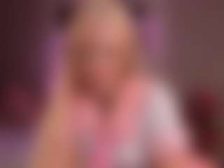 elara-vee's Live Sex Cam Show