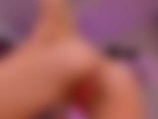 elara-vee's Live Sex Cam Show