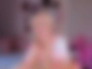 elara-vee's Live Sex Cam Show