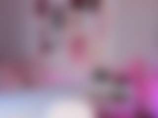 elara-vee's Live Sex Cam Show
