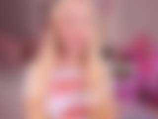elara-vee's Live Sex Cam Show