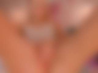 elara-vee's Live Sex Cam Show