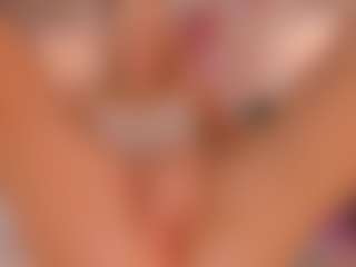 elara-vee's Live Sex Cam Show