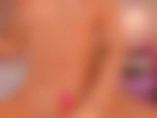 elara-vee's Live Sex Cam Show