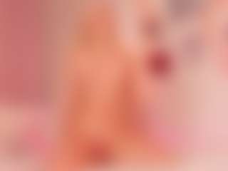 elara-vee's Live Sex Cam Show
