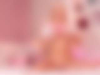 elara-vee's Live Sex Cam Show