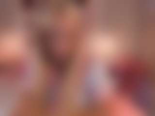 elara-vee's Live Sex Cam Show