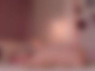 elara-vee's Live Sex Cam Show