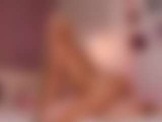 elara-vee's Live Sex Cam Show