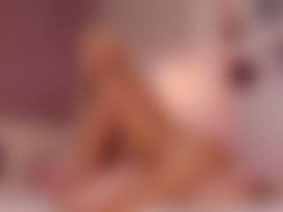 elara-vee's Live Sex Cam Show