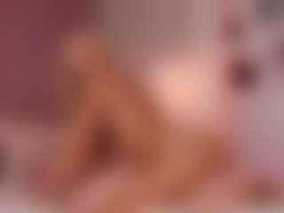 elara-vee's Live Sex Cam Show