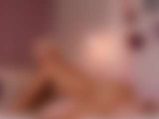 elara-vee's Live Sex Cam Show