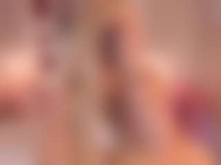 elara-vee's Live Sex Cam Show