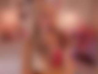elara-vee's Live Sex Cam Show