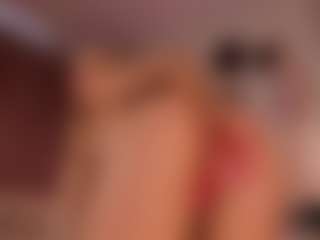 elara-vee's Live Sex Cam Show