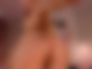 elara-vee's Live Sex Cam Show