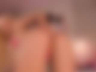 elara-vee's Live Sex Cam Show