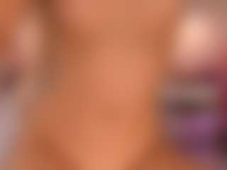 elara-vee's Live Sex Cam Show