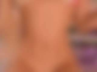 elara-vee's Live Sex Cam Show