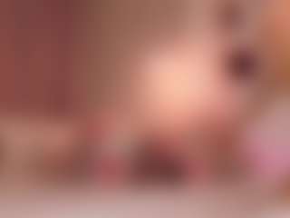 elara-vee's Live Sex Cam Show