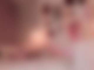 elara-vee's Live Sex Cam Show