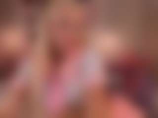 elara-vee's Live Sex Cam Show