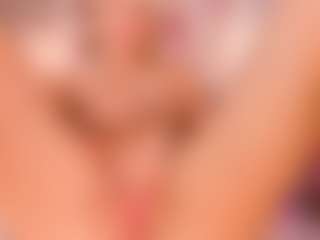 elara-vee's Live Sex Cam Show