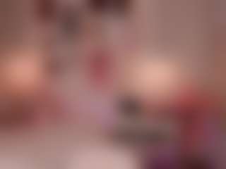 elara-vee's Live Sex Cam Show