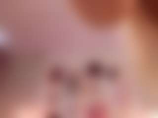 elara-vee's Live Sex Cam Show