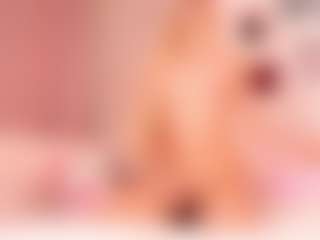 elara-vee's Live Sex Cam Show