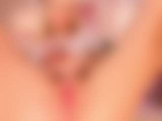 elara-vee's Live Sex Cam Show