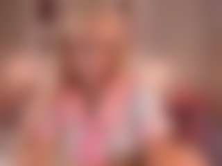 elara-vee's Live Sex Cam Show