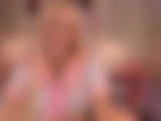 elara-vee's Live Sex Cam Show
