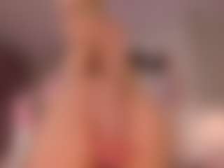 elara-vee's Live Sex Cam Show