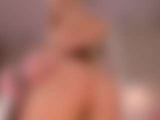 elara-vee's Live Sex Cam Show