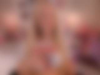 elara-vee's Live Sex Cam Show