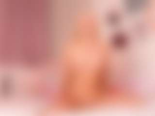 elara-vee's Live Sex Cam Show