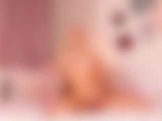 elara-vee's Live Sex Cam Show